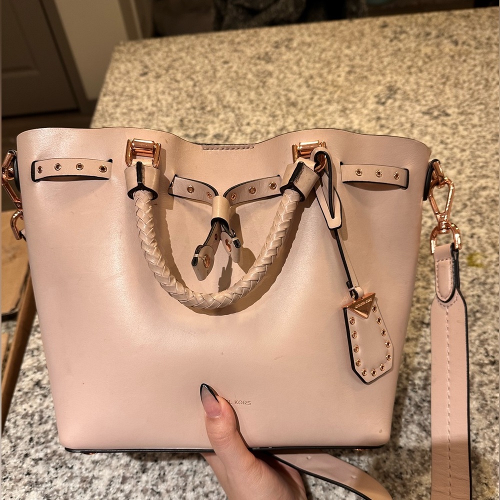 Light pink bucket purse